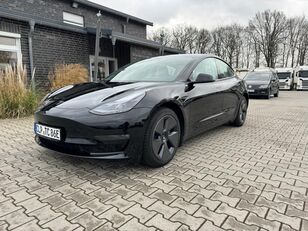 Tesla Model 3 Long Range / AHK Sedan