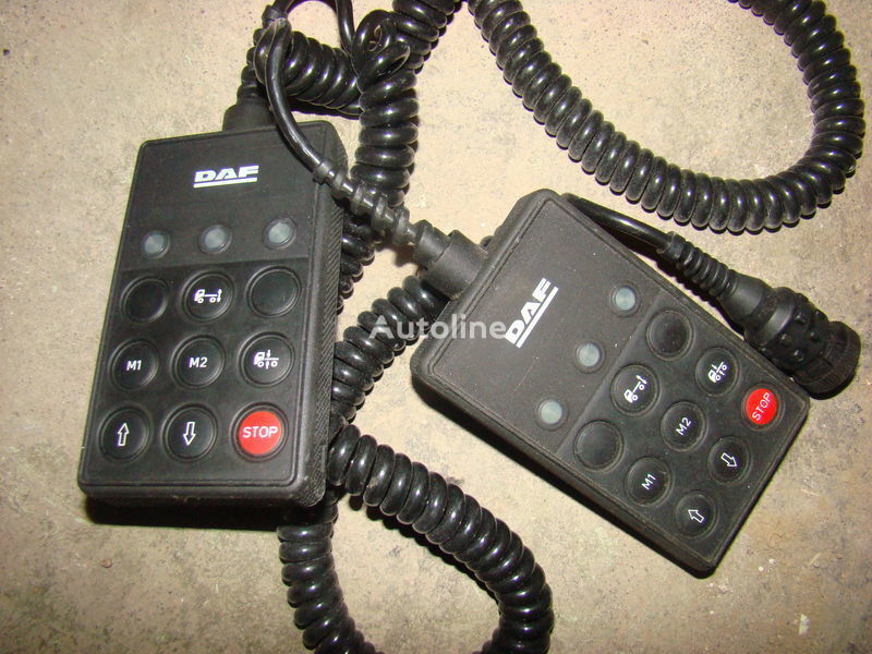 DAF , MAN remote control, suspension control, 1337230; 4460561290, 1 Armaturenbrett für DAF 105XF Sattelzugmaschine