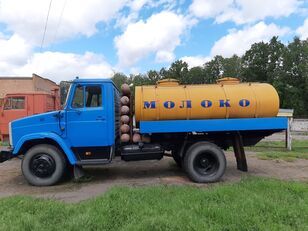 ZIL 433362 Milchtankwagen